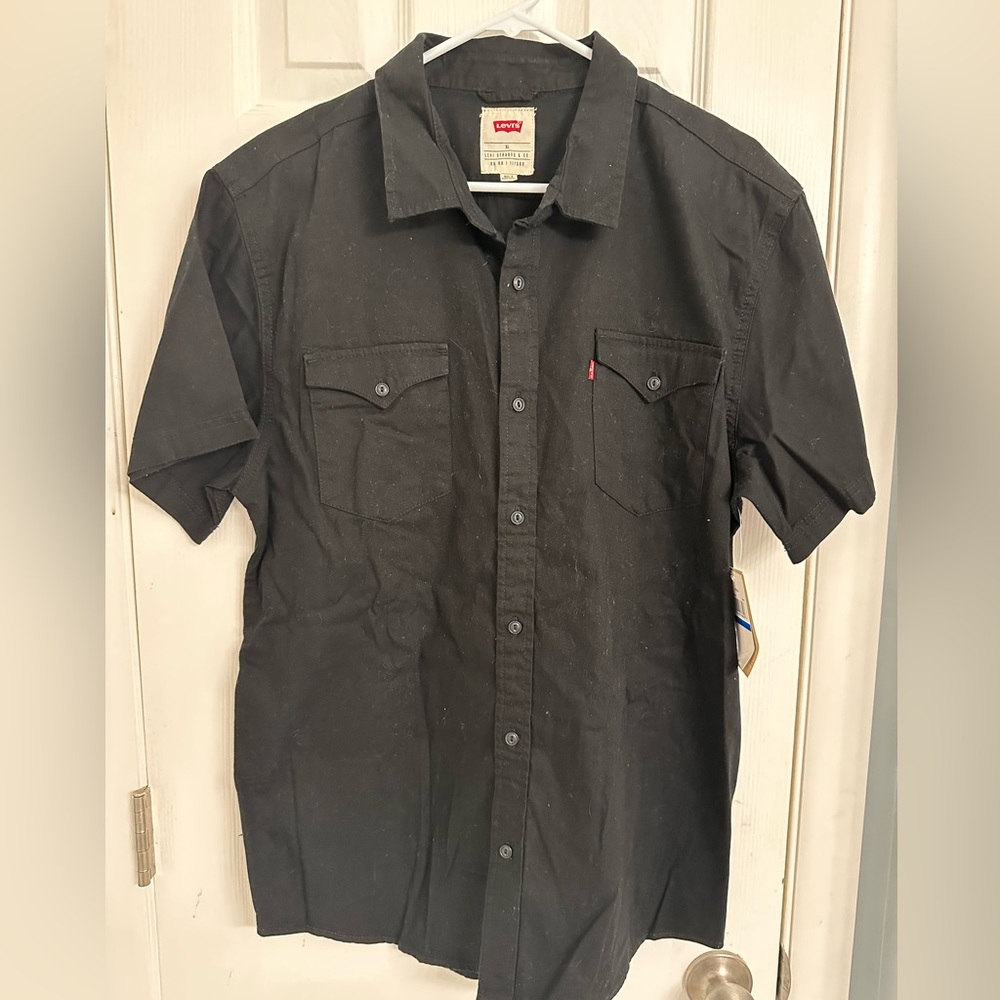 Levi's Black Casual Button Down Shirt. Tags on!